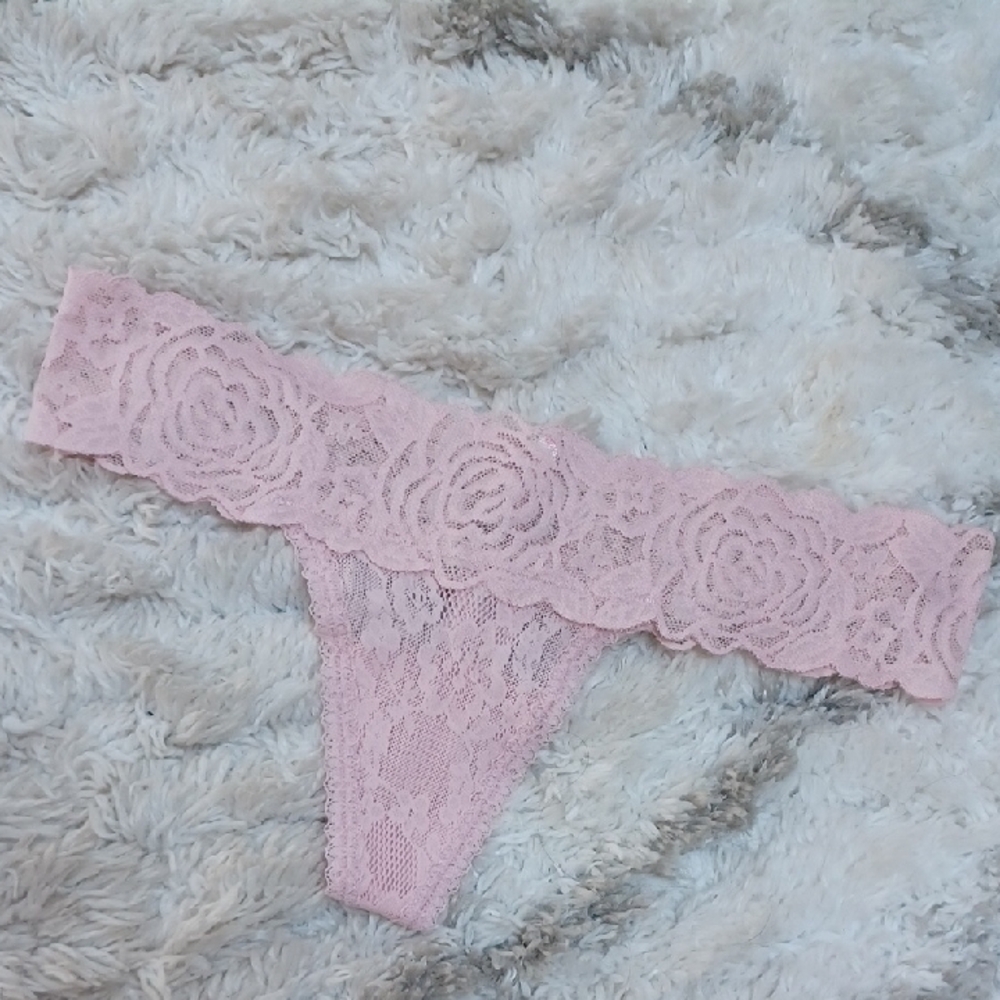 VS Pink Lace Thong